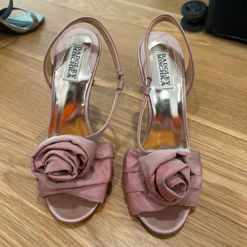 Badgley Mischka Mauve Floral Heels
